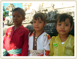 Kinder auf Nusa Penida