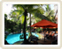 Pool einer Hotelanlage